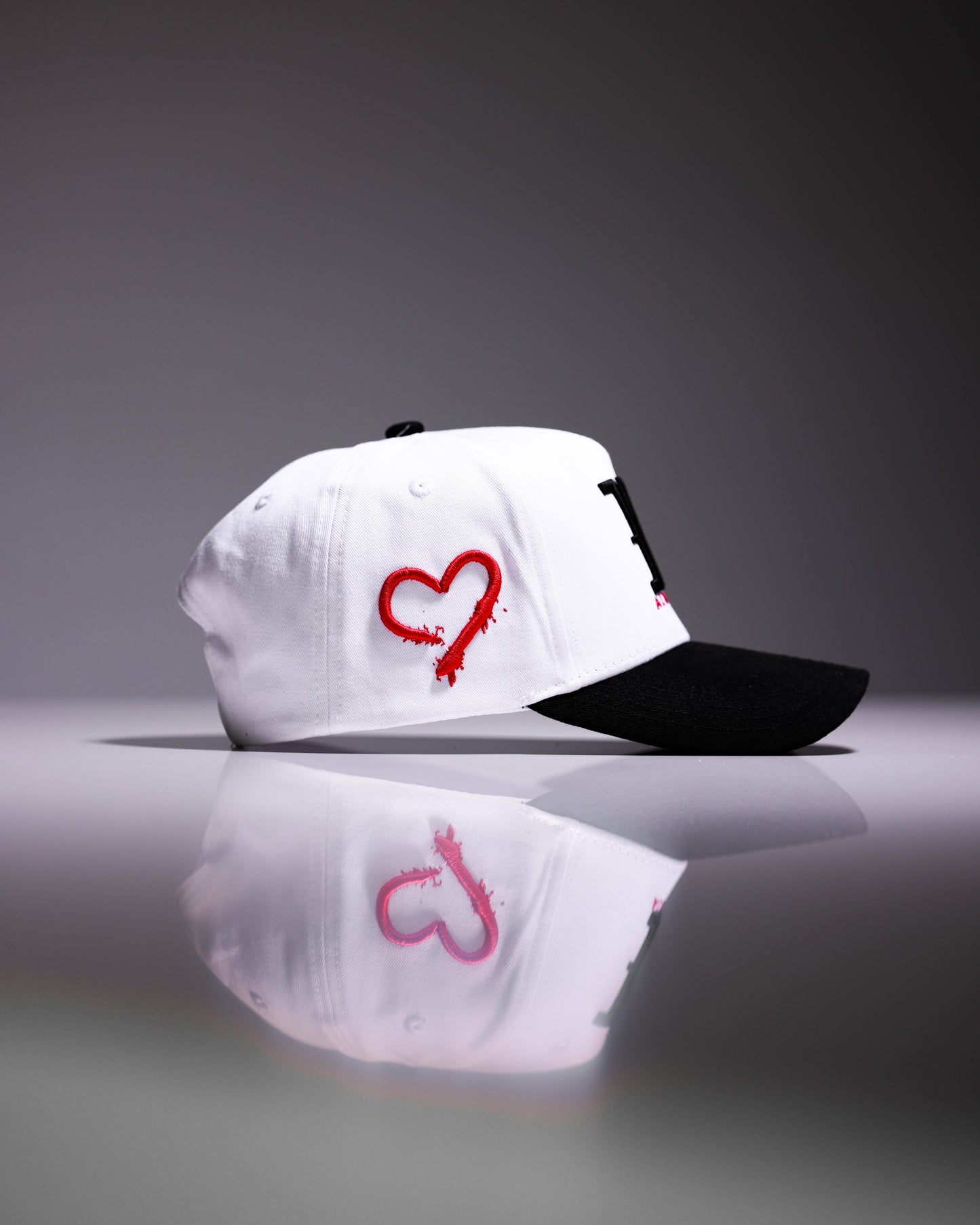 LOVE ALWAYS WINS - BLACK